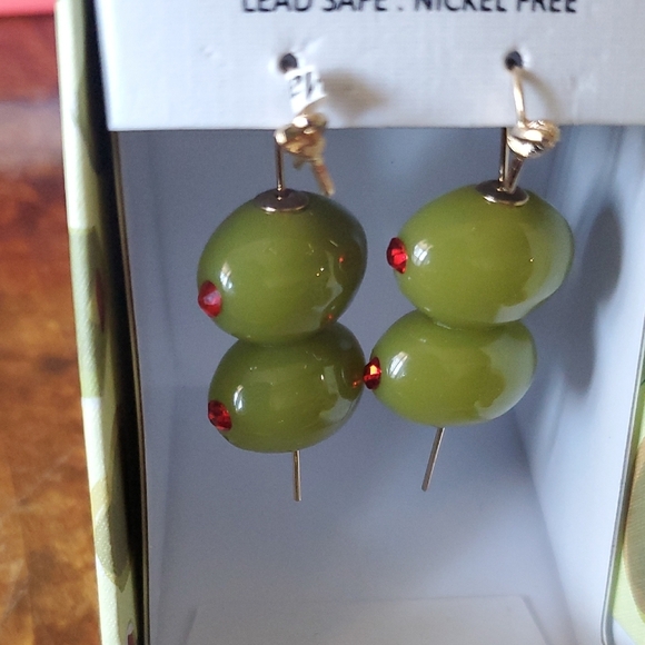 Piper Green Glass Stone Earrings - Picture 2 of 4
